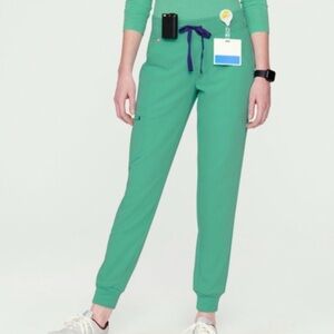 Figs Zamora Jogger Scrub Pants Petite Surgical Green